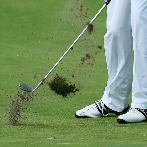 Noun > Divot
